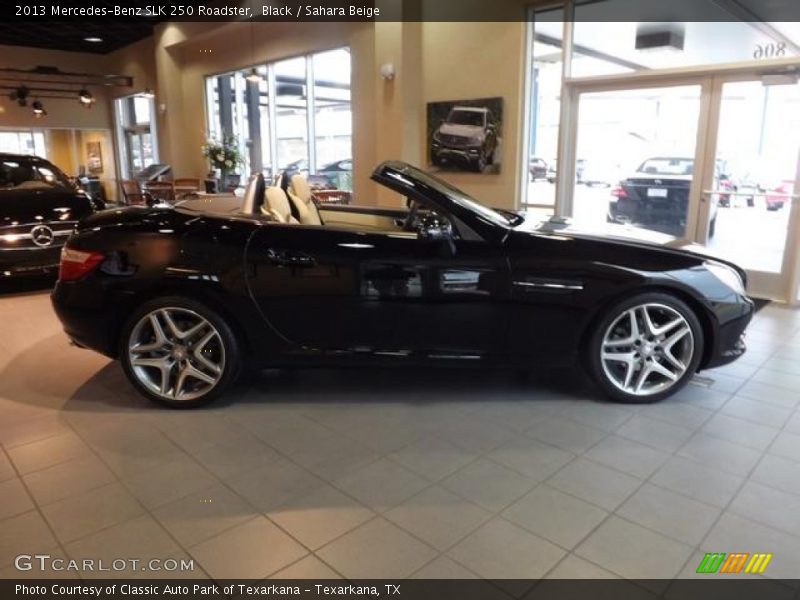 Black / Sahara Beige 2013 Mercedes-Benz SLK 250 Roadster