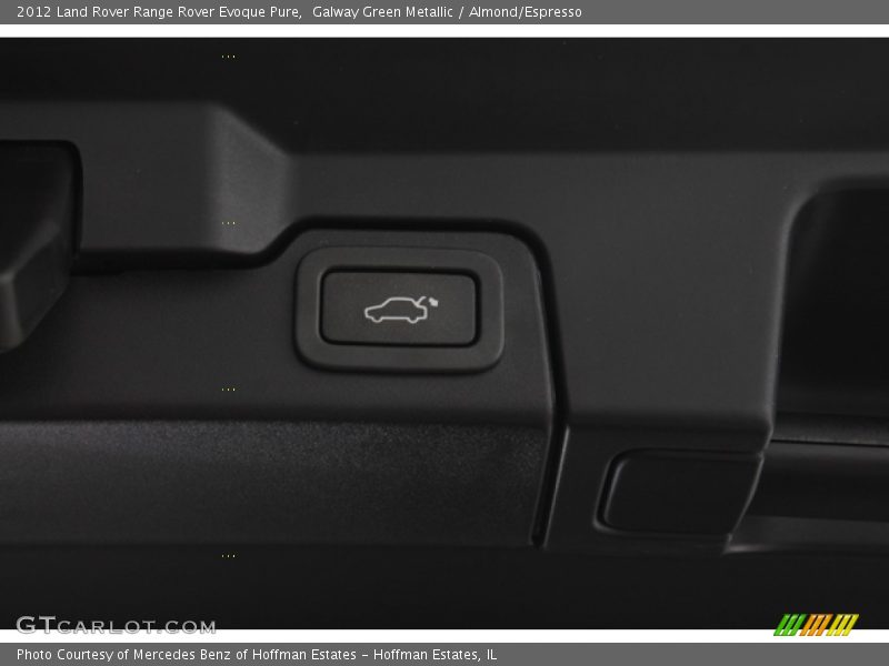 Galway Green Metallic / Almond/Espresso 2012 Land Rover Range Rover Evoque Pure