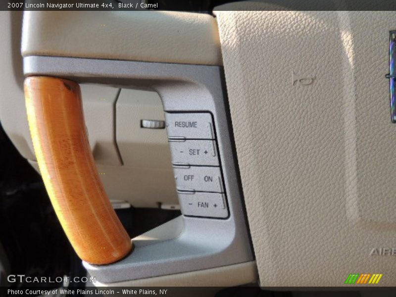 Black / Camel 2007 Lincoln Navigator Ultimate 4x4