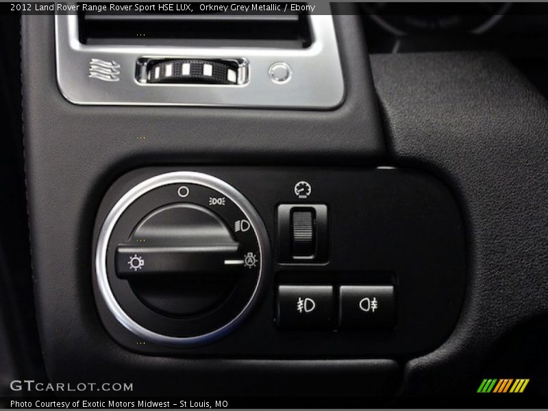 Controls of 2012 Range Rover Sport HSE LUX