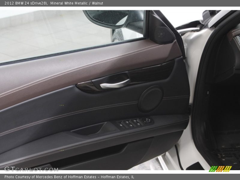 Mineral White Metallic / Walnut 2012 BMW Z4 sDrive28i