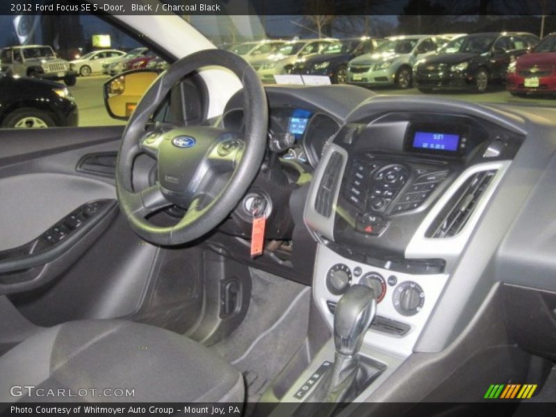 Black / Charcoal Black 2012 Ford Focus SE 5-Door