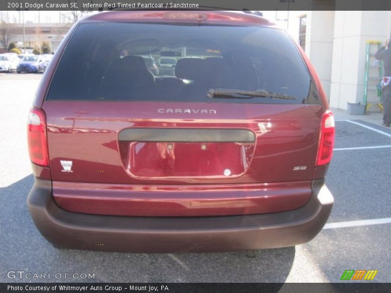 Inferno Red Tinted Pearlcoat / Sandstone 2001 Dodge Caravan SE