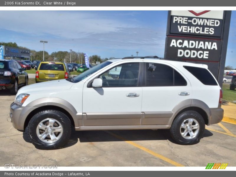 Clear White / Beige 2006 Kia Sorento EX