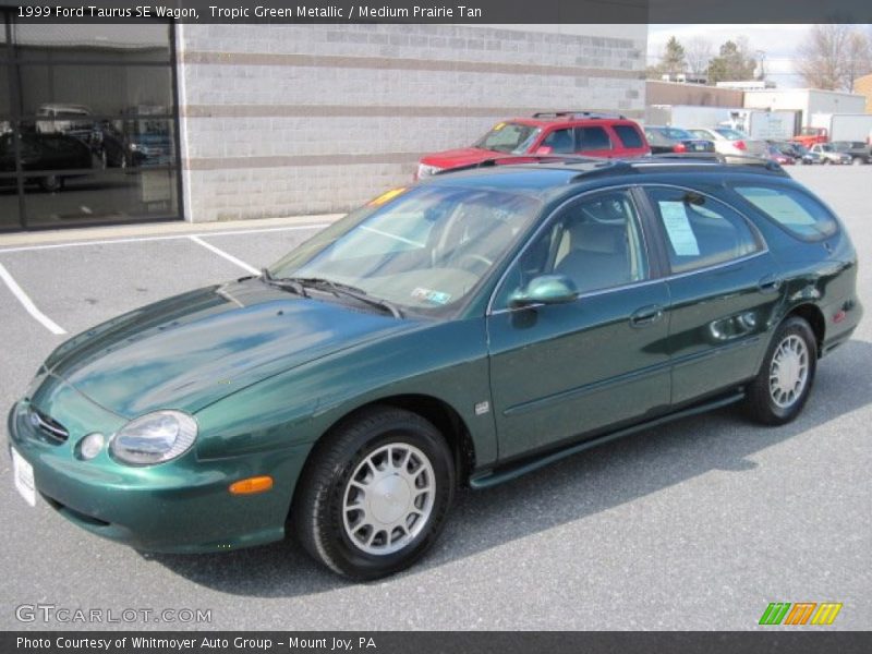 Front 3/4 View of 1999 Taurus SE Wagon