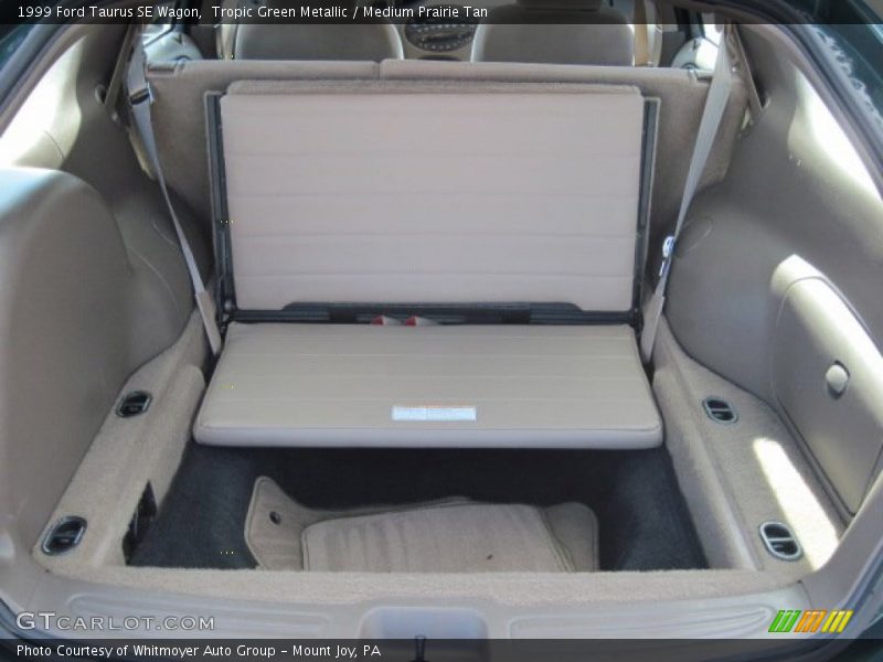 Rear Seat of 1999 Taurus SE Wagon