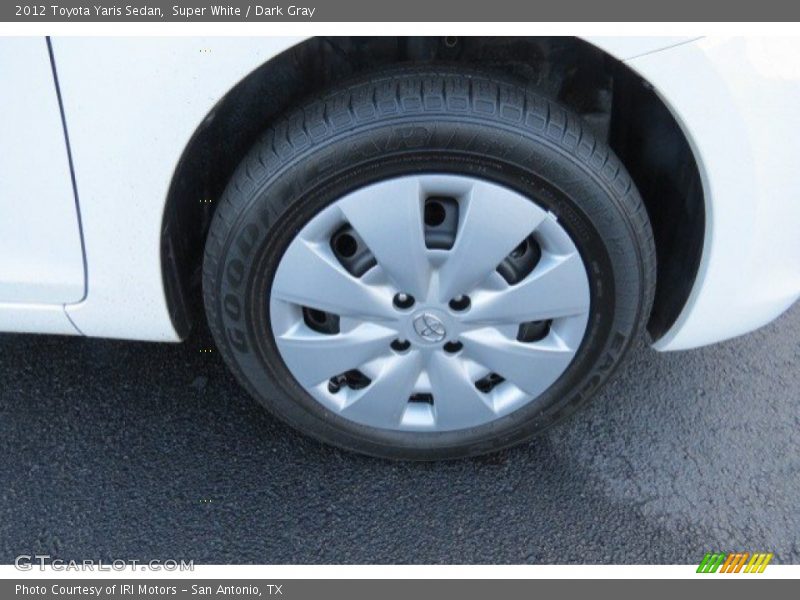 Super White / Dark Gray 2012 Toyota Yaris Sedan