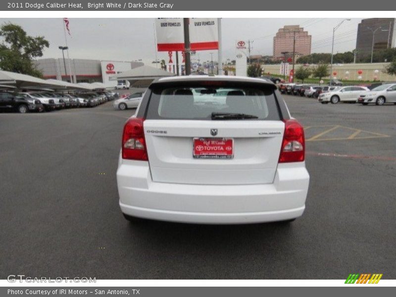 Bright White / Dark Slate Gray 2011 Dodge Caliber Heat