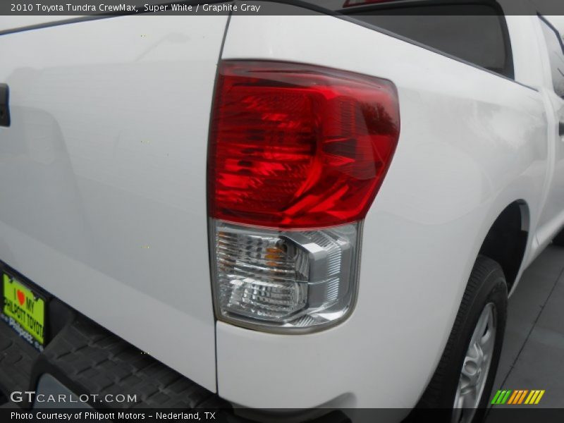 Super White / Graphite Gray 2010 Toyota Tundra CrewMax