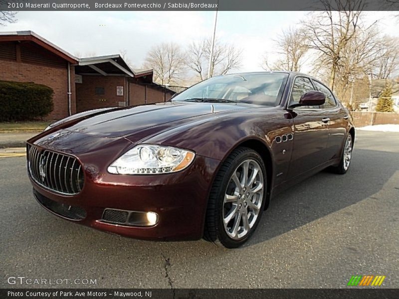 Front 3/4 View of 2010 Quattroporte 