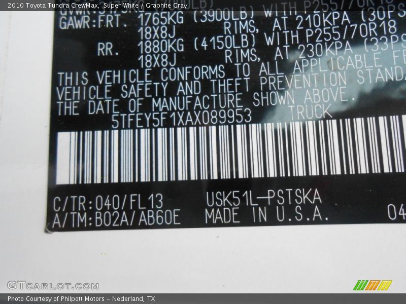 Super White / Graphite Gray 2010 Toyota Tundra CrewMax