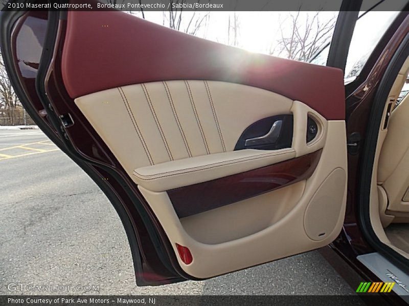 Door Panel of 2010 Quattroporte 