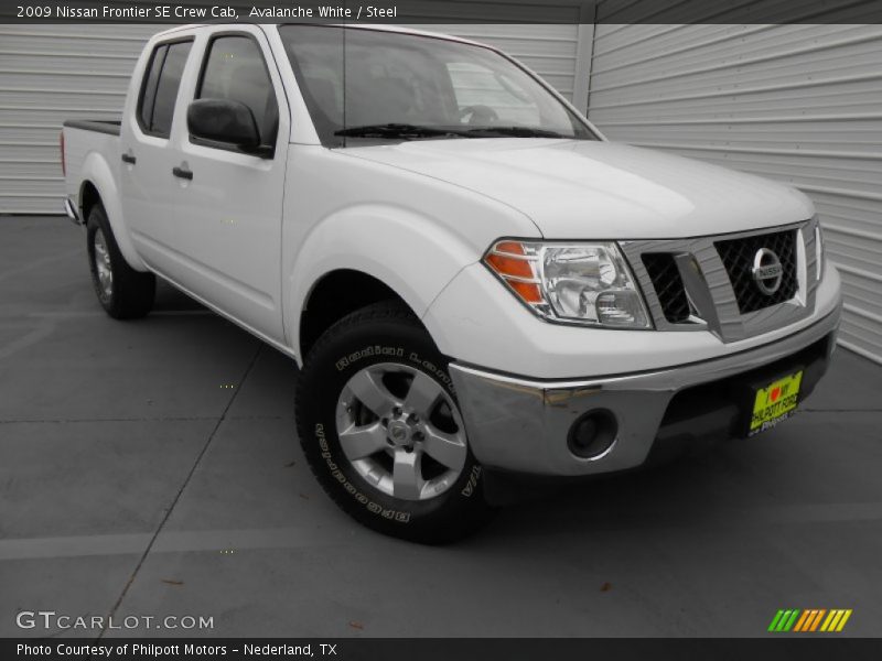 Avalanche White / Steel 2009 Nissan Frontier SE Crew Cab