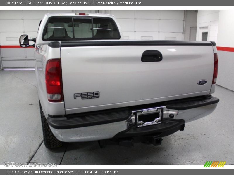 Silver Metallic / Medium Flint 2004 Ford F350 Super Duty XLT Regular Cab 4x4