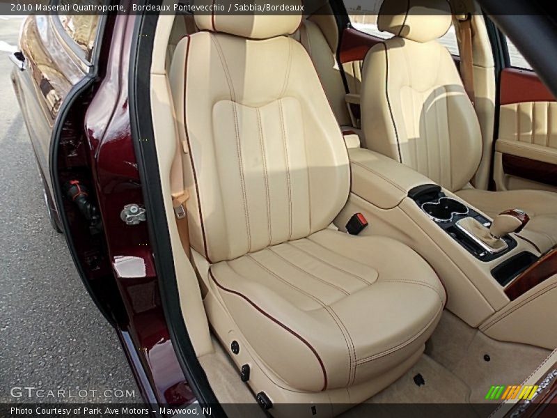 Front Seat of 2010 Quattroporte 