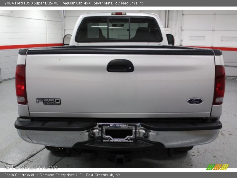 Silver Metallic / Medium Flint 2004 Ford F350 Super Duty XLT Regular Cab 4x4