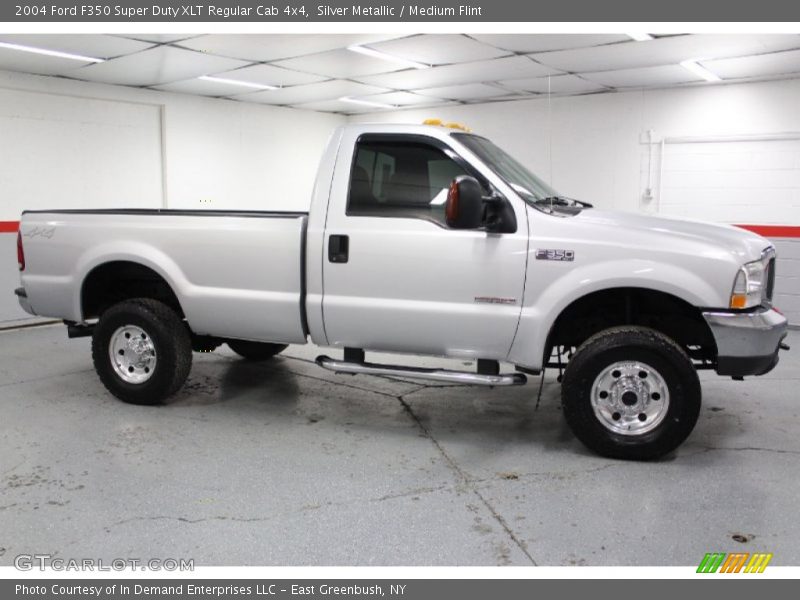 Silver Metallic / Medium Flint 2004 Ford F350 Super Duty XLT Regular Cab 4x4