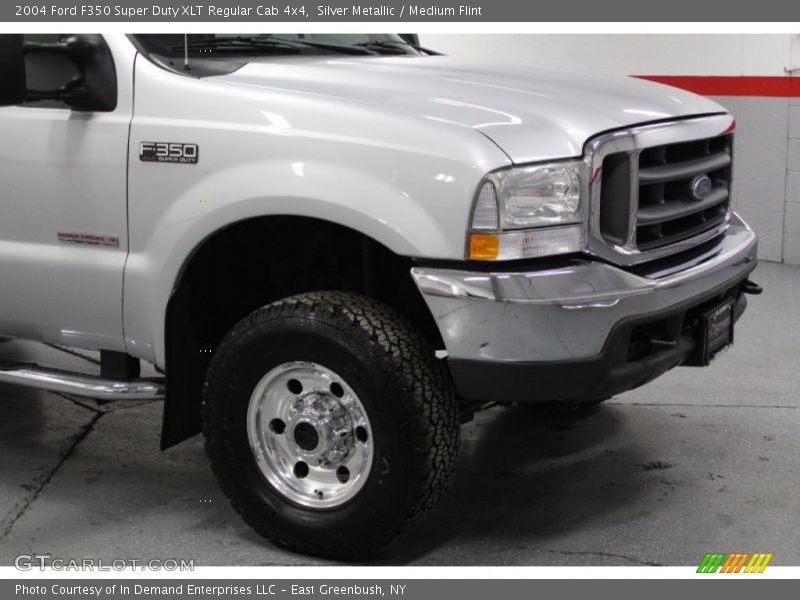 Silver Metallic / Medium Flint 2004 Ford F350 Super Duty XLT Regular Cab 4x4