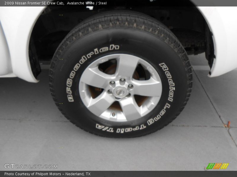 Avalanche White / Steel 2009 Nissan Frontier SE Crew Cab