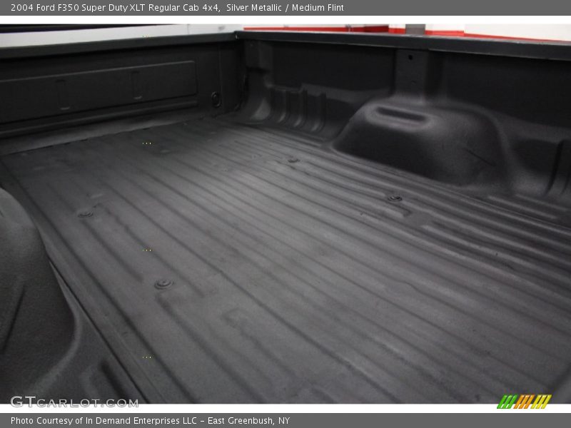 Silver Metallic / Medium Flint 2004 Ford F350 Super Duty XLT Regular Cab 4x4