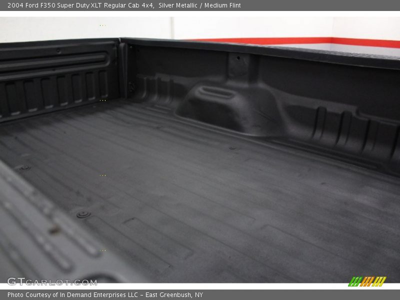 Silver Metallic / Medium Flint 2004 Ford F350 Super Duty XLT Regular Cab 4x4