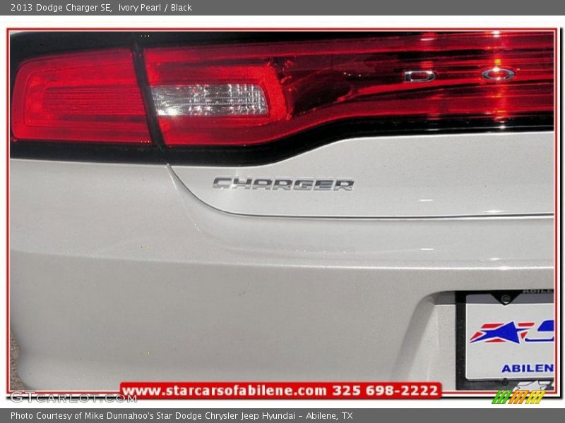 Ivory Pearl / Black 2013 Dodge Charger SE