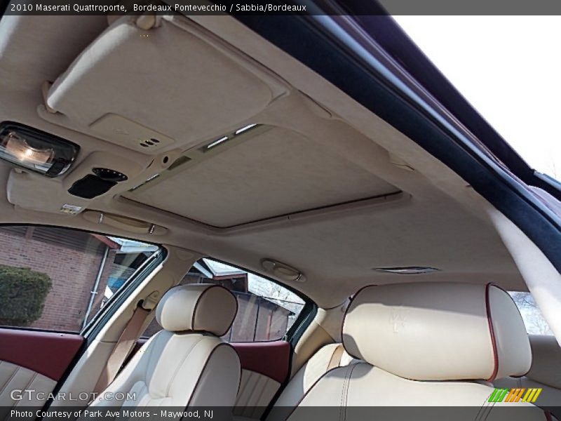 Sunroof of 2010 Quattroporte 
