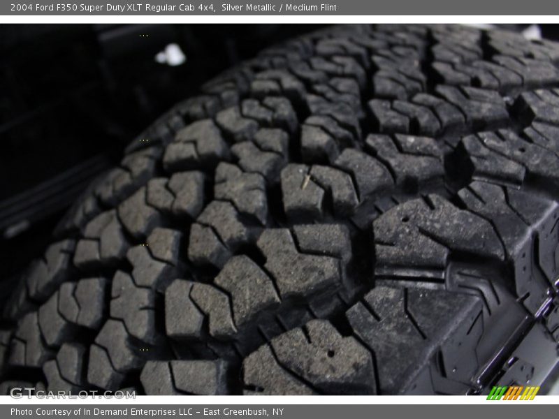 Silver Metallic / Medium Flint 2004 Ford F350 Super Duty XLT Regular Cab 4x4