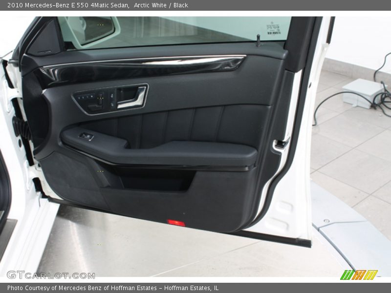 Arctic White / Black 2010 Mercedes-Benz E 550 4Matic Sedan