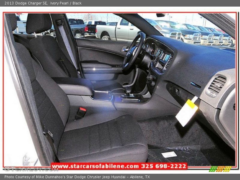 Ivory Pearl / Black 2013 Dodge Charger SE