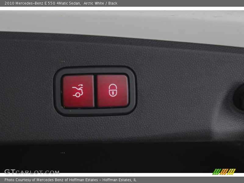 Arctic White / Black 2010 Mercedes-Benz E 550 4Matic Sedan