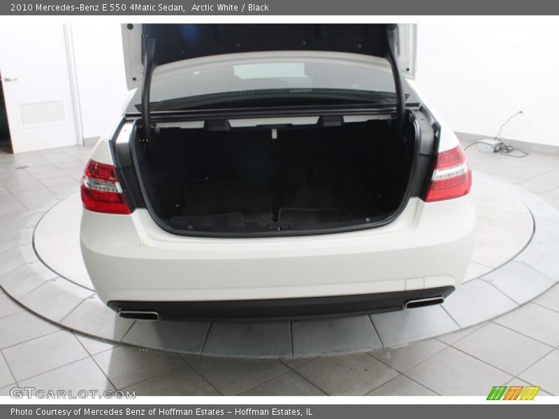 Arctic White / Black 2010 Mercedes-Benz E 550 4Matic Sedan
