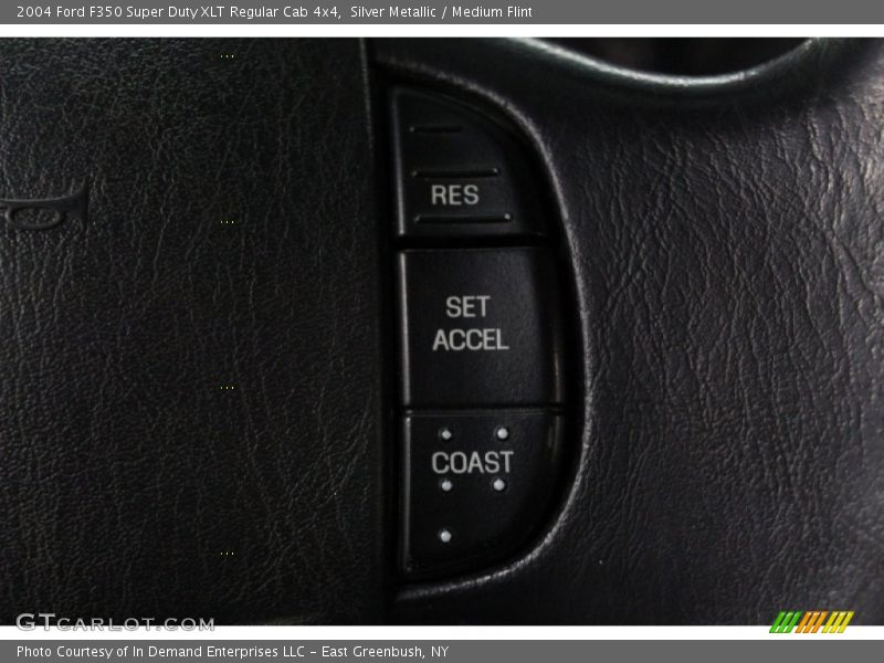 Silver Metallic / Medium Flint 2004 Ford F350 Super Duty XLT Regular Cab 4x4