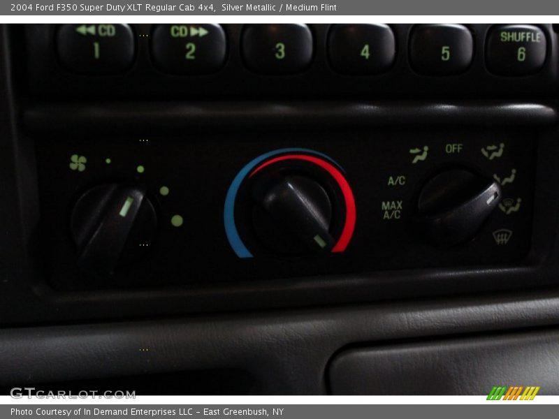 Silver Metallic / Medium Flint 2004 Ford F350 Super Duty XLT Regular Cab 4x4