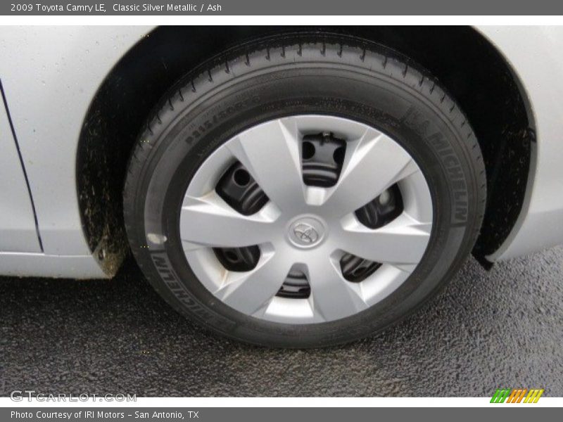 Classic Silver Metallic / Ash 2009 Toyota Camry LE