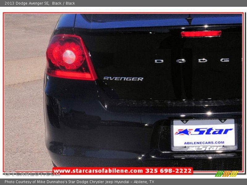 Black / Black 2013 Dodge Avenger SE