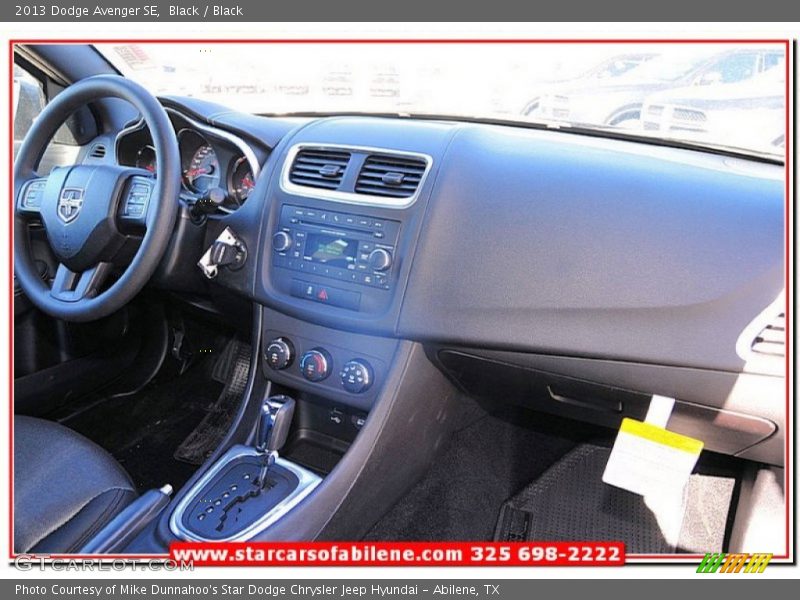 Black / Black 2013 Dodge Avenger SE