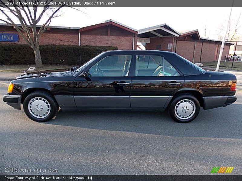  1993 E Class 300 E Sedan Black