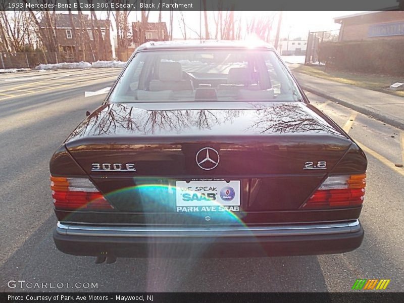 Black / Parchment 1993 Mercedes-Benz E Class 300 E Sedan