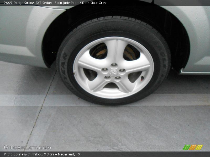 Satin Jade Pearl / Dark Slate Gray 2005 Dodge Stratus SXT Sedan