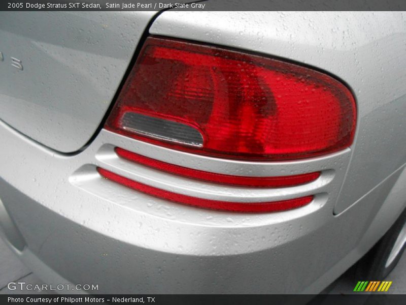 Satin Jade Pearl / Dark Slate Gray 2005 Dodge Stratus SXT Sedan