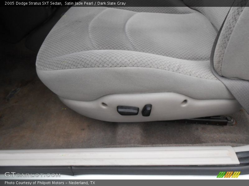 Satin Jade Pearl / Dark Slate Gray 2005 Dodge Stratus SXT Sedan