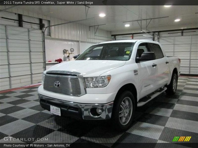 Super White / Sand Beige 2011 Toyota Tundra SR5 CrewMax