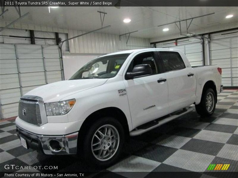 Super White / Sand Beige 2011 Toyota Tundra SR5 CrewMax