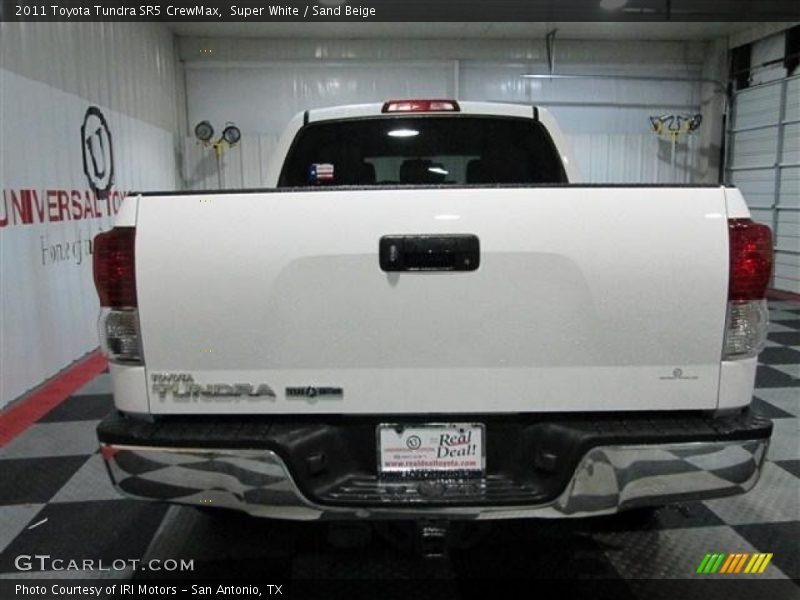 Super White / Sand Beige 2011 Toyota Tundra SR5 CrewMax