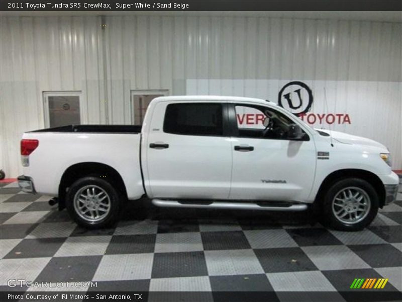 Super White / Sand Beige 2011 Toyota Tundra SR5 CrewMax