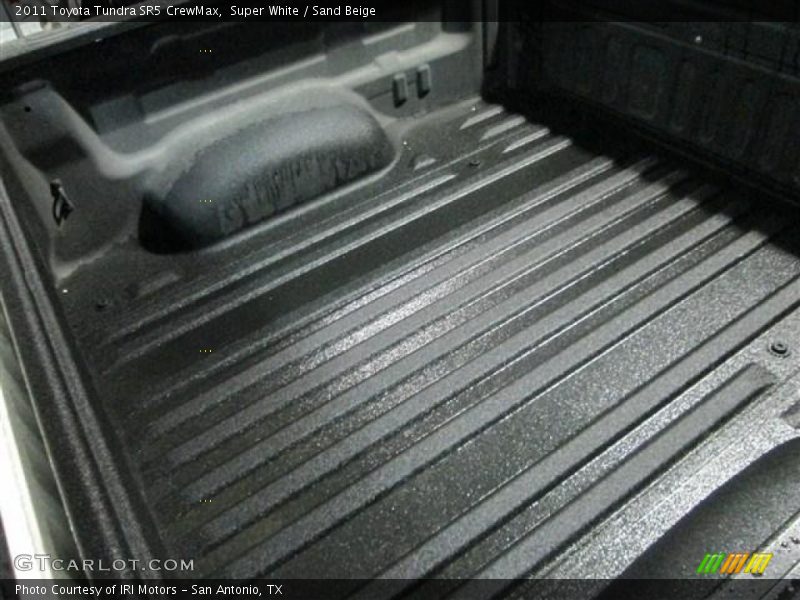 Super White / Sand Beige 2011 Toyota Tundra SR5 CrewMax