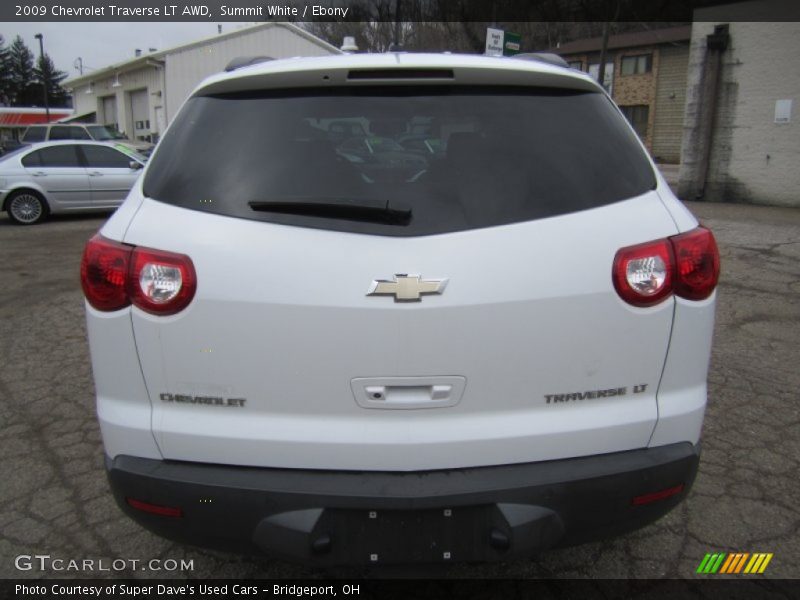 Summit White / Ebony 2009 Chevrolet Traverse LT AWD