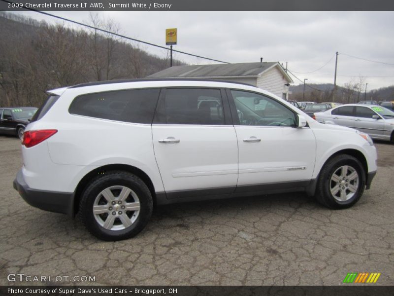 Summit White / Ebony 2009 Chevrolet Traverse LT AWD