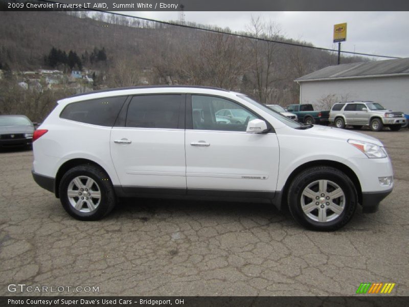 Summit White / Ebony 2009 Chevrolet Traverse LT AWD